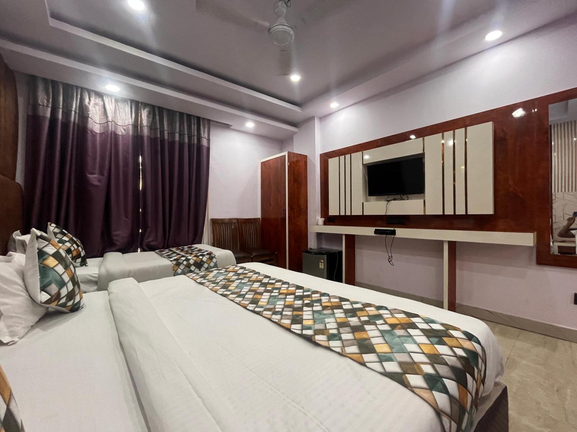 Hotel Embassy Near Rk Ashram Metro Nowe Delhi Zewnętrze zdjęcie