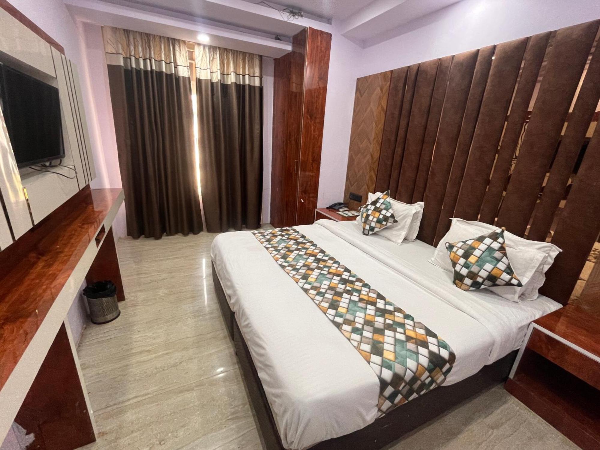 Hotel Embassy Near Rk Ashram Metro Nowe Delhi Zewnętrze zdjęcie