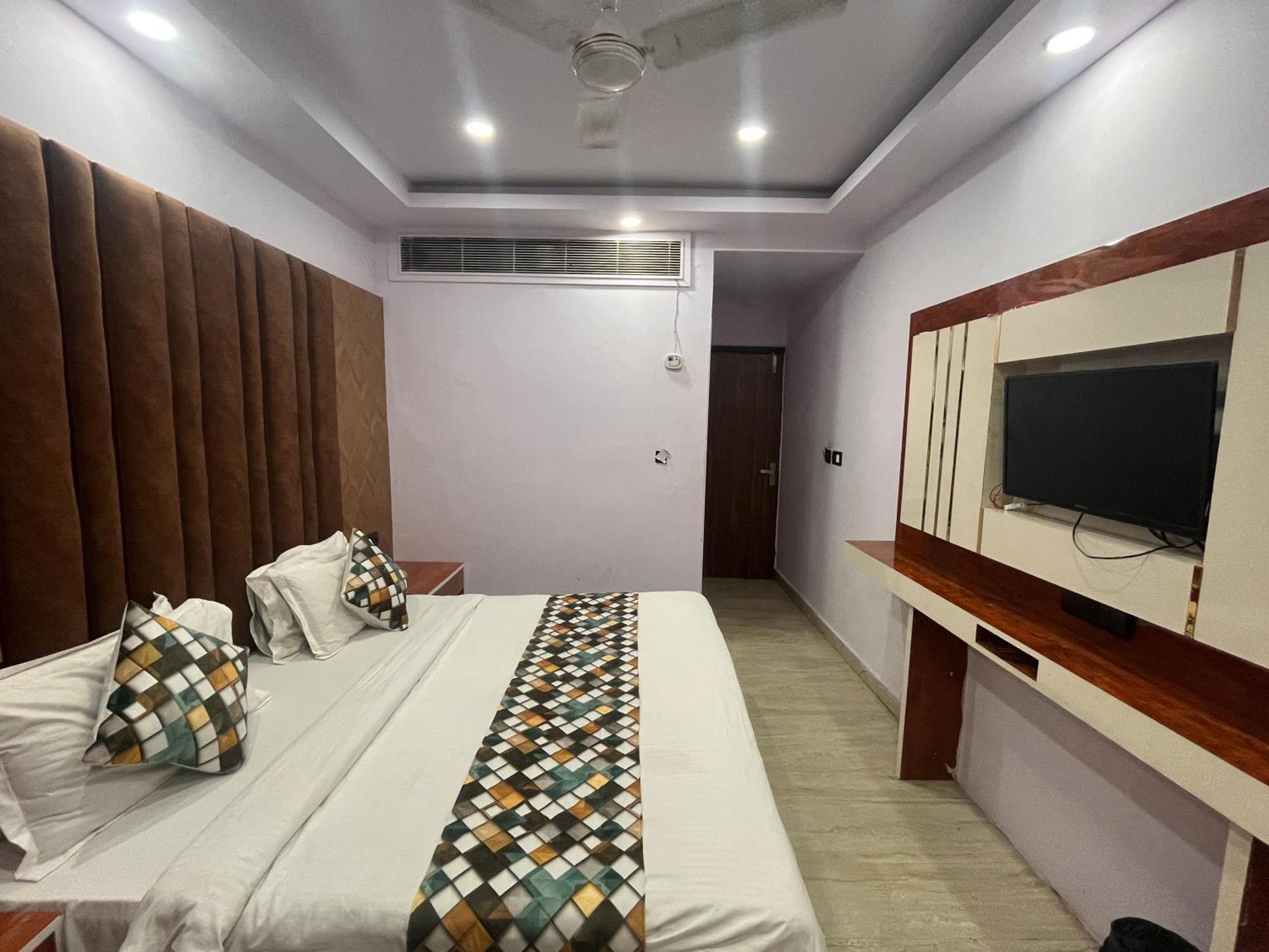 Hotel Embassy Near Rk Ashram Metro Nowe Delhi Zewnętrze zdjęcie