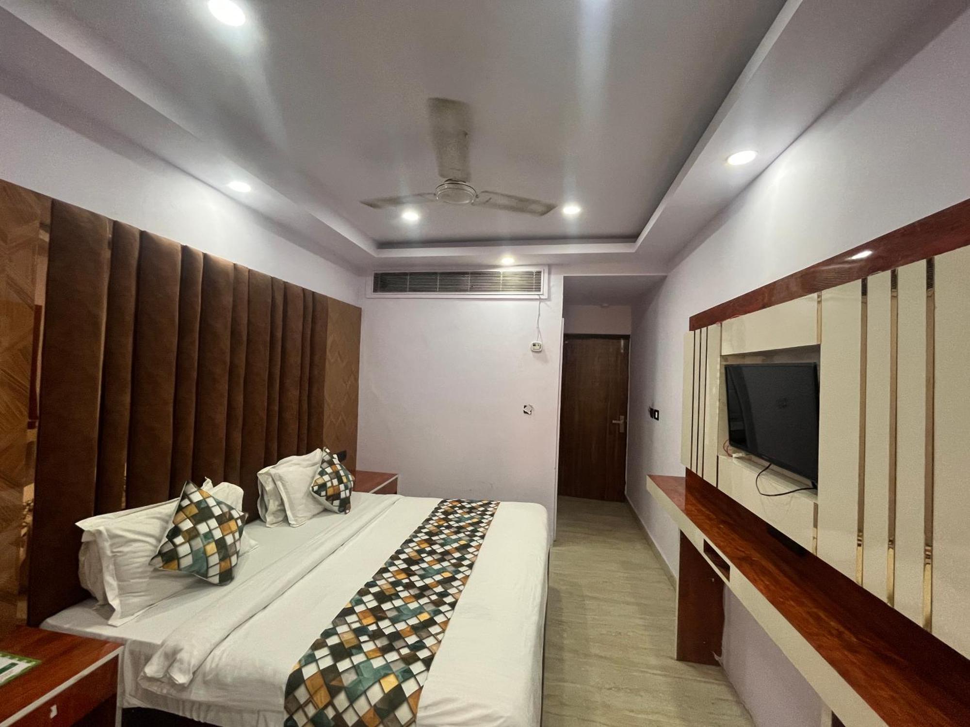 Hotel Embassy Near Rk Ashram Metro Nowe Delhi Zewnętrze zdjęcie